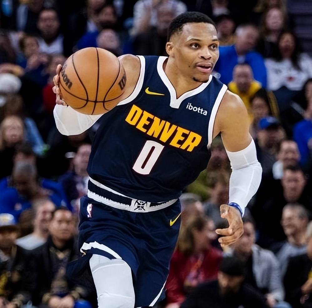 意媒：顶替迪巴拉，罗马关注阿尔梅里亚攻击手阿里巴斯