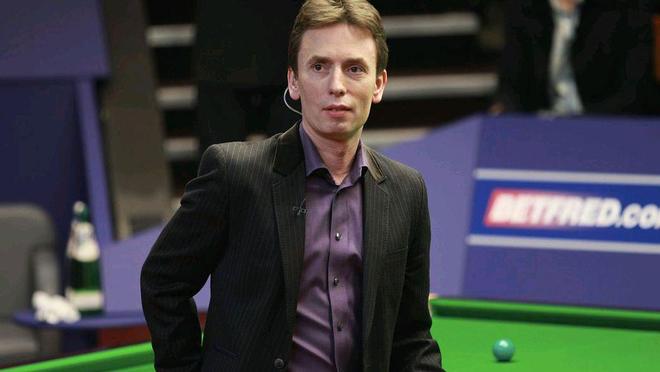 BLG 3-2击败TES勇夺LPL总冠军，左手阿卡丽绕后切入摧毁双C